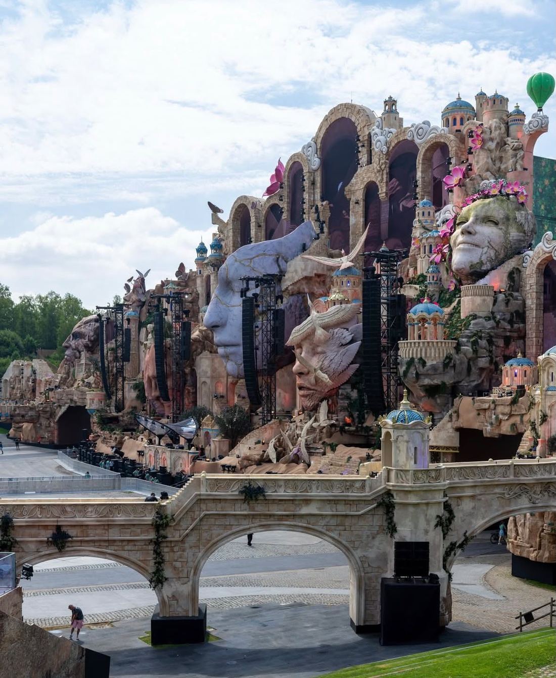 Tomorrowland Mainstage, Belgium — sculpted scenic facade